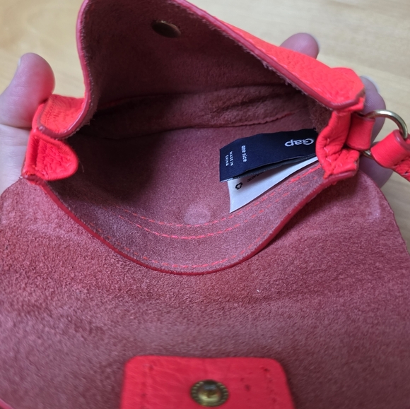 GAP | NEON ORANGE MINI WRISTLET - Picture 6 of 6